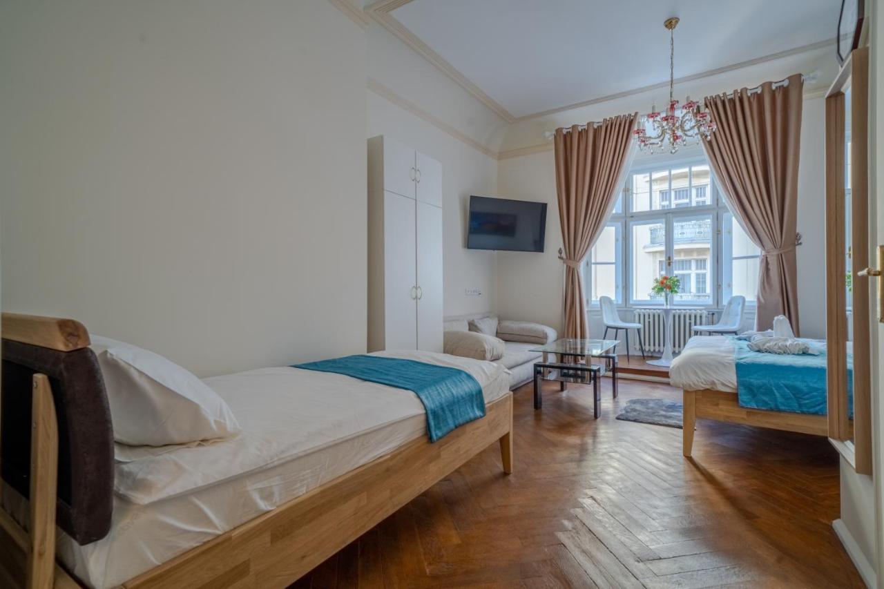 Exclusive With A View Of Castle And Vltava River Lägenhet